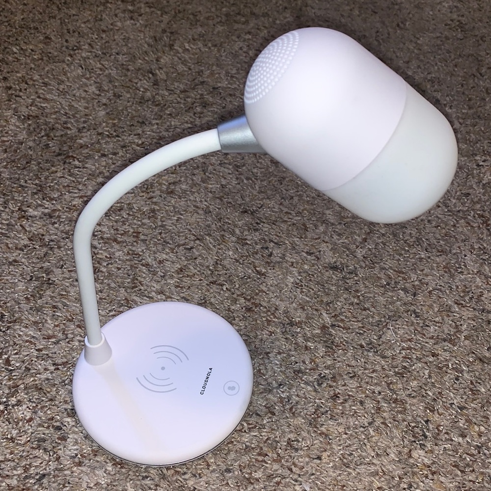 Cloudnola 3-1 LED Desk Lamp